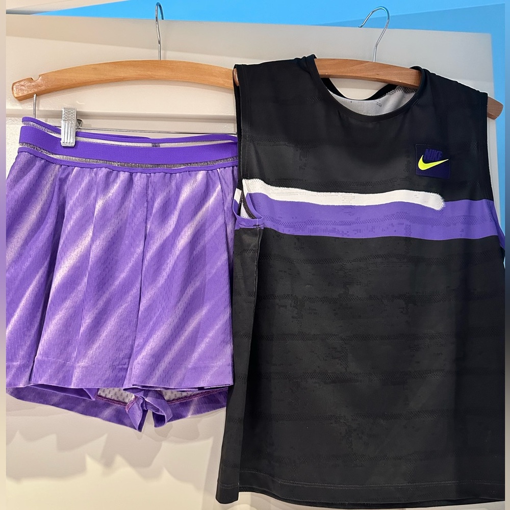 Women’s Size Small tennis set